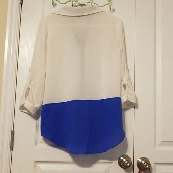 Blouse  - Picture 2 of 3